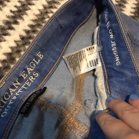 American Eagle Skinny Jeans - Picture 2 of 2